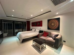 Patong Condo Tub, Roof Pool & 2-min to Beach