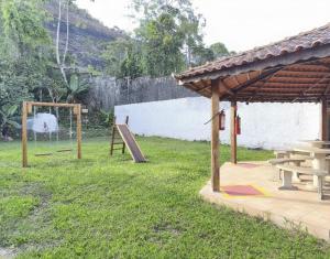 Férias à Beira-Mar Apartamento com 2 Quartos em Ubatuba
