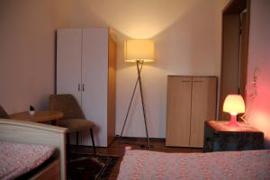 Pension963