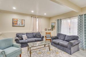 Charming Lakehead Cabin Walk to Shasta Lake!