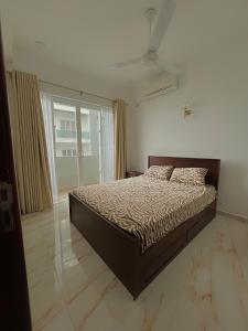 Stylish Beachfront Condo of Ocean and City
