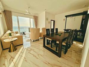Stylish Beachfront Condo of Ocean and City