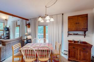 Hillcrest Acres Retreat