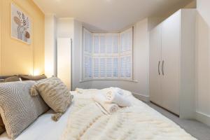 Luxury West Kensington Getaway