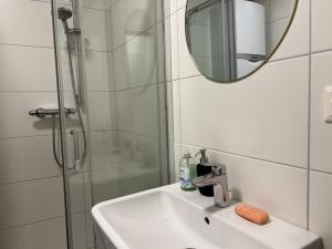 Cozy City Center Designer Apartment for 10 People