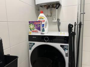 Cozy City Center Designer Apartment for 10 People