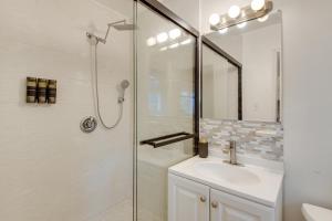 Convenient and Cozy! Apartment in DC Suburbs!