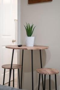 Comfy studio in Central Orlando