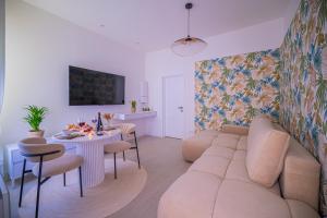 Love Suite Luxe, Lit rond 240, Jacuzzi XXL LED