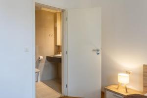 Urban Rooms--free parking--