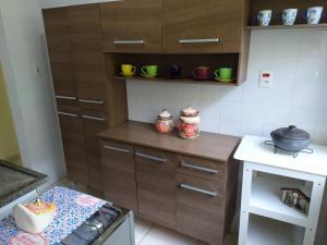 Apartamento a 200 metros da praia, Av Anchieta 7310, Bertioga