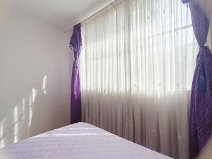 HABITACIÓN AMPLIA cerca de senda del CARNAVAL