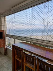 Frente ao Mar, Pé na Areia, Churrasqueira à Carvão na Sacada, Wi-Fi