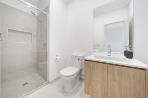 Brand New, Spacious, Breezy, Comfy, Luxury Home