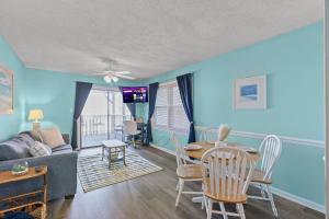 Beautiful Beachfront Condo, Ocean Views & Free Parking