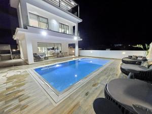 Mediterranean Sunrise Villa Protaras