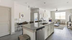 Landing Apartments - The Duvall