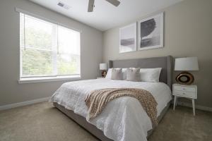 Landing Stylish 1BD Clubhouse Game Room