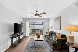 Landing Apartments - Boulders at Lookout Mountain