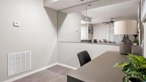 Landing Spectacular 1BD Pool Clubhouse