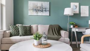 Landing Apartments - Cadence Sugar Hill