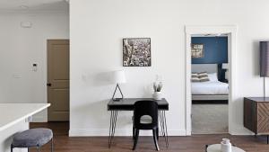 Landing Stunning 2BD Gym Clubhouse