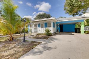 12 Mi to St. Lucie River: Treasure Coast Home