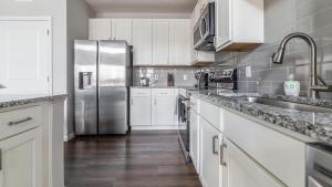 Landing Apartments - Kendall Park