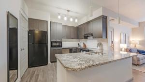 Landing Apartments - Velaire at Aspera