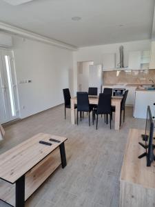 Mateo Apartment - Free Parking