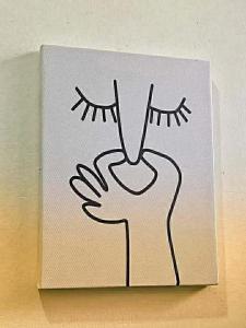 Cozy Studio Near the Beach with Free Parking by Bantayan Paw and Palm Stays