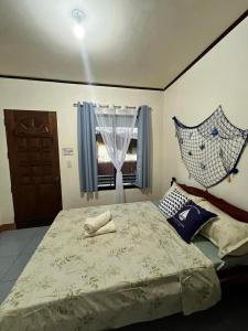 Cozy Studio Near the Beach with Free Parking by Bantayan Paw and Palm Stays