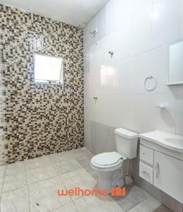 Casa com Piscina e Churrasqueira em Itanhaem