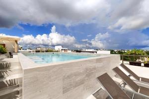 Mayan Monk Suite Serene Stay Near Beach & 5th Ave