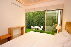 Mayan Monk Suite Serene Stay Near Beach & 5th Ave