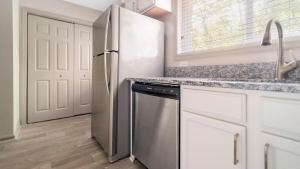 Landing Apartments - Edwards Mill