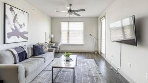 Landing Modern 2BD Pool Gym