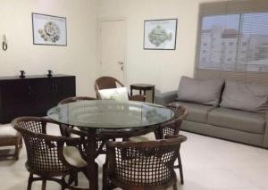 Apartamento Grande Av Principal Bombinhas 150m da praia