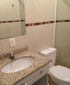 Apartamento Grande Av Principal Bombinhas 150m da praia