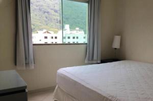 Apartamento Grande Av Principal Bombinhas 150m da praia