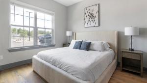 Landing Apartments - The Note