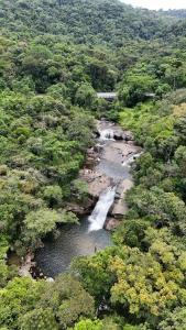 Casa em Ubatuba com piscina há 15 minutos das praias