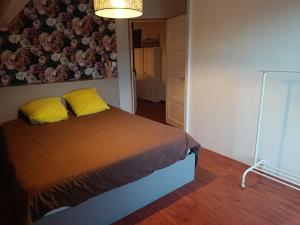 Apartment in Villa with garden