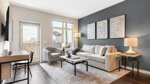 Landing Apartments - The Braxton