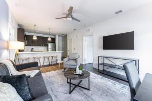 Landing Apartments - Solaris at Kissimmee