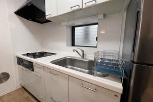 Prime Shinjuku - 12min to Kabukicho - Quiet Park Area - Entire House - 3BD 6Beds - 70 sqm 750 sqft