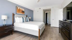 Landing Incredible 2BD Pool