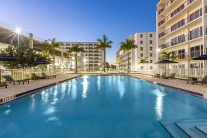 Landing Apartments - Modern Towers