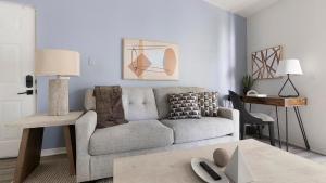 Landing Apartments - Halston Lakeside