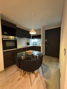 Departamento moderno, acogedor y con ubicación privilegiada de la ciudad, cercano a Palacio De La Moneda y los lugares turísticos claves